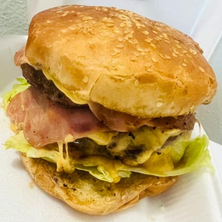 HAMBURGUESA "LA TREVI"
