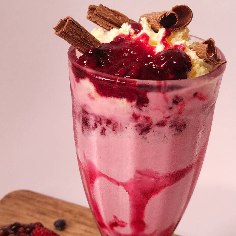 Malteada Especial Frutos del Bosque