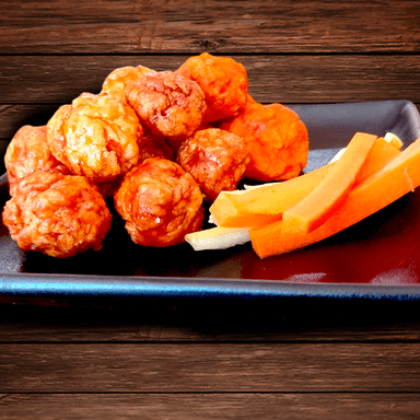 14 Boneless con Papas Fritas Cajun