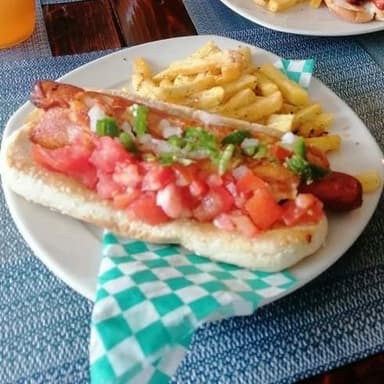 Hot Dog Gigante + Papas