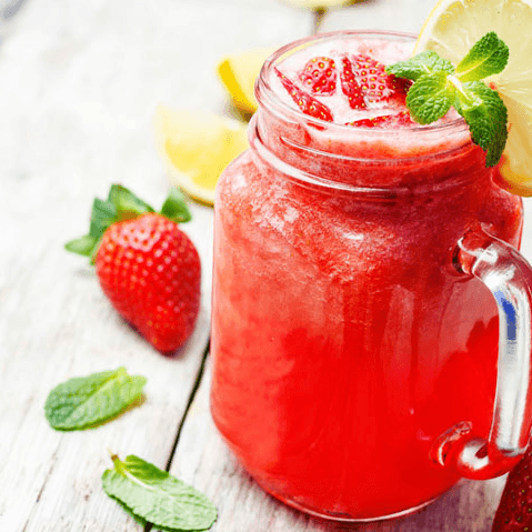 AGUA DE FRUTOS ROJOS