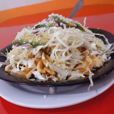 Chilaquiles con milanesa