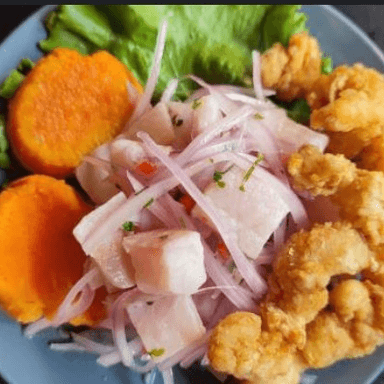 Ceviche de Pescado mas Chicharrón de Pescado