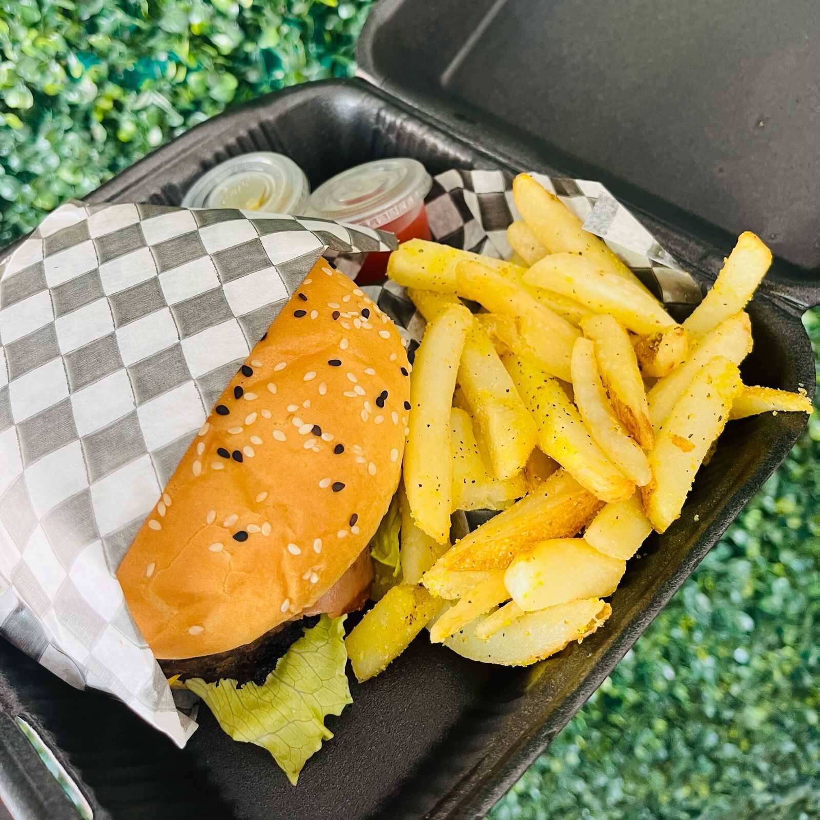 Chicken Burger con Papas