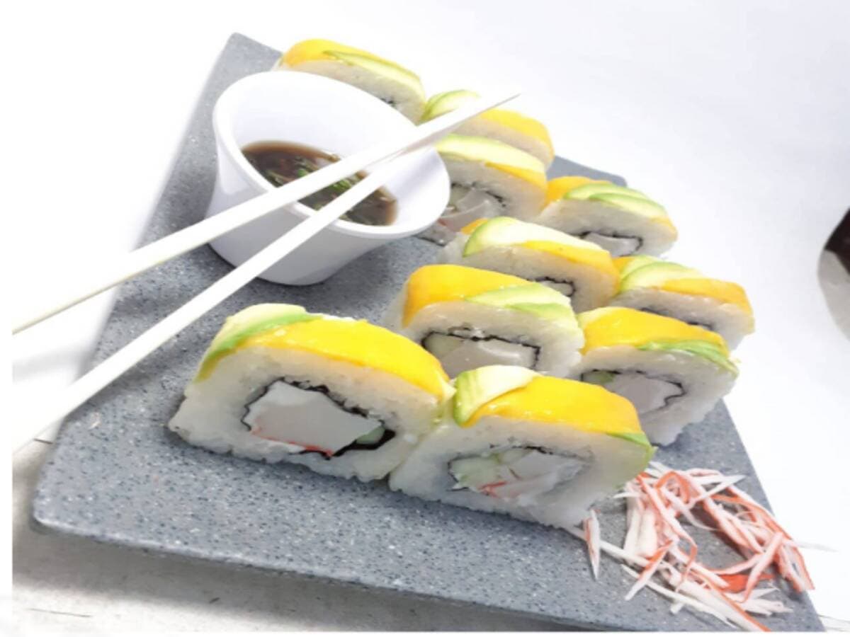 NOMURA SUSHI COLINAS DEL RIO