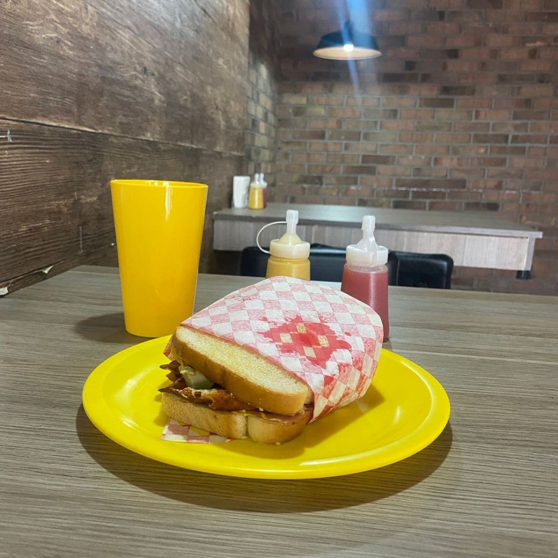 Sandwich de Milansa de Res