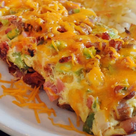 Omelette con Chorizo y Queso