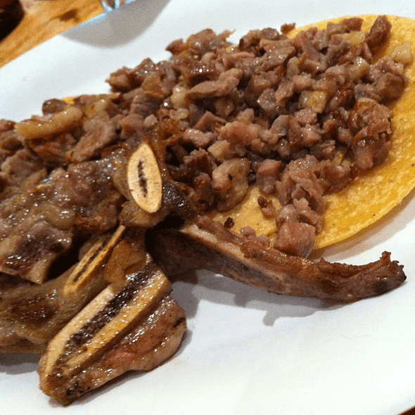 TACO DE COSTILLA DE RES