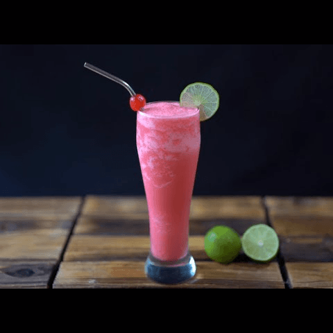 LIMONADA DE COCO Y CEREZA