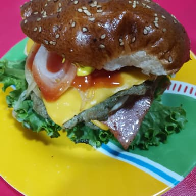 HAMBURGUESA TRIPLE