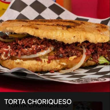 Torta Choriqueso Puro Chorizo Casero.