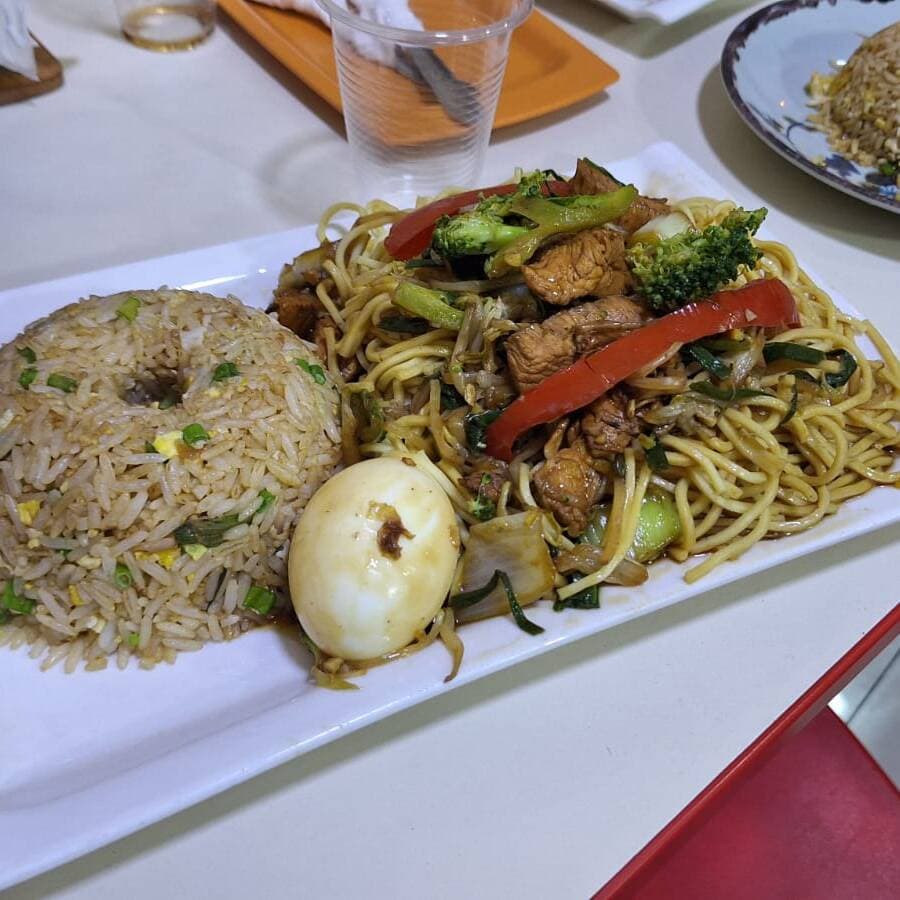 Combinado de pollo más Pepsi