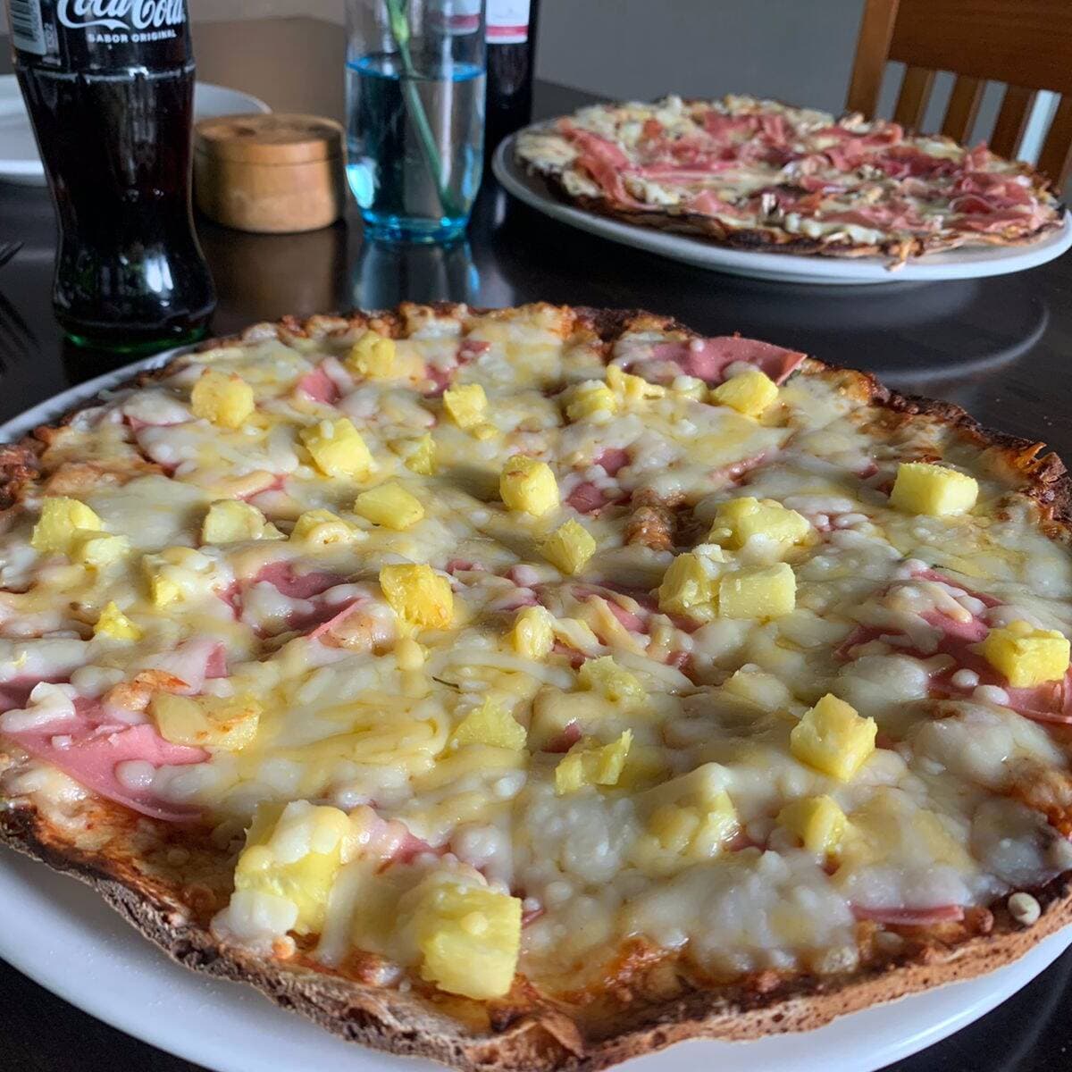 Combo Pizza Hawuaiana + Ensalada de la Casa