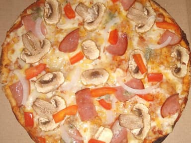 Pizza, Papas y Refresco Combo Personal
