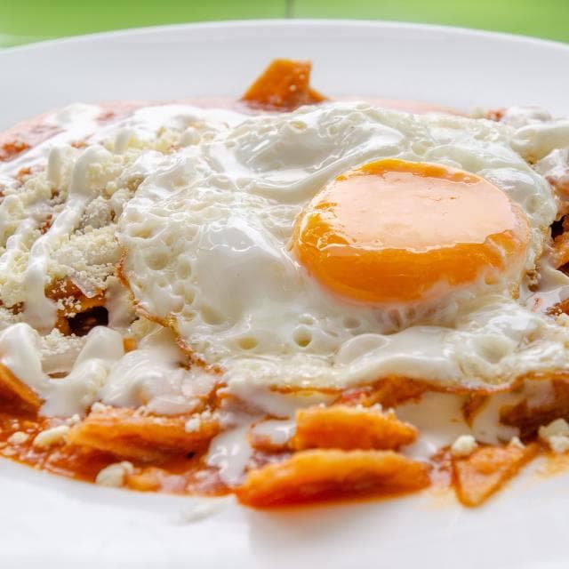 Chilaquiles con huevo