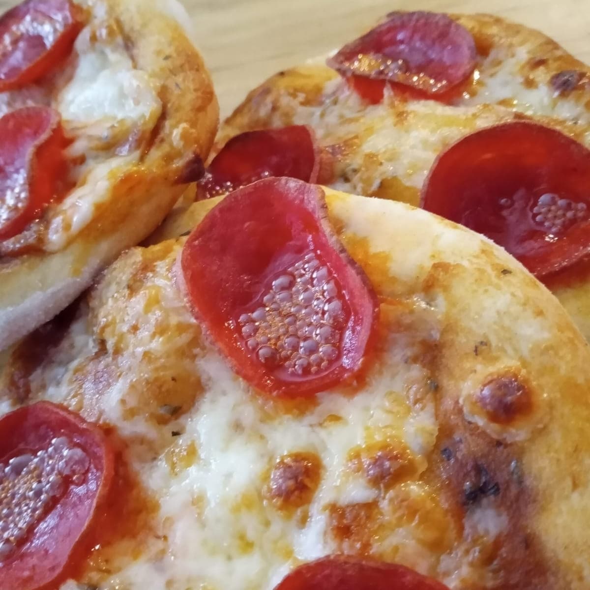 Pizza y Papas Carnes Frias