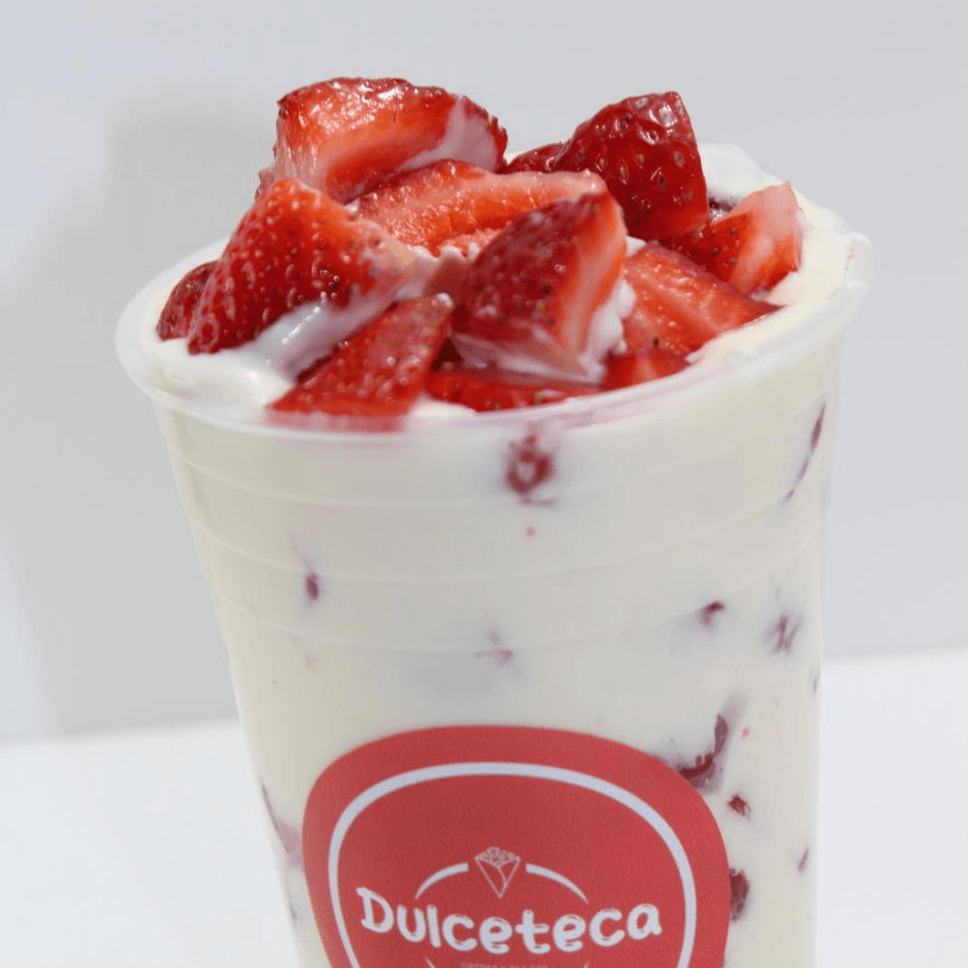 Fresas con Crema y Galleta Maria Ch