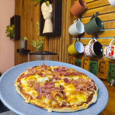 pizza de jamon serrano