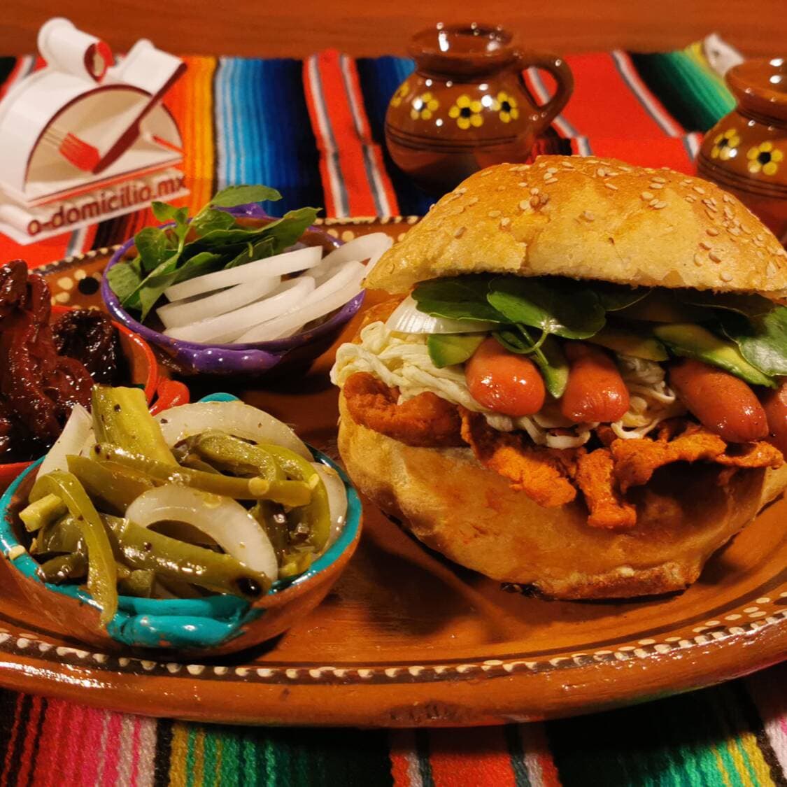 Cemita de Carne Enchilada con Salchicha