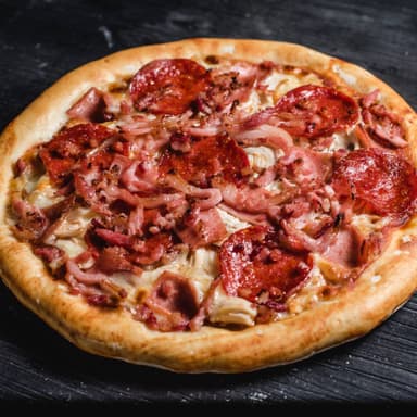 Pizza 4 Carnes + Bebida 250 Ml