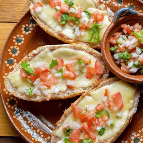 Molletes Chicharron Prensado