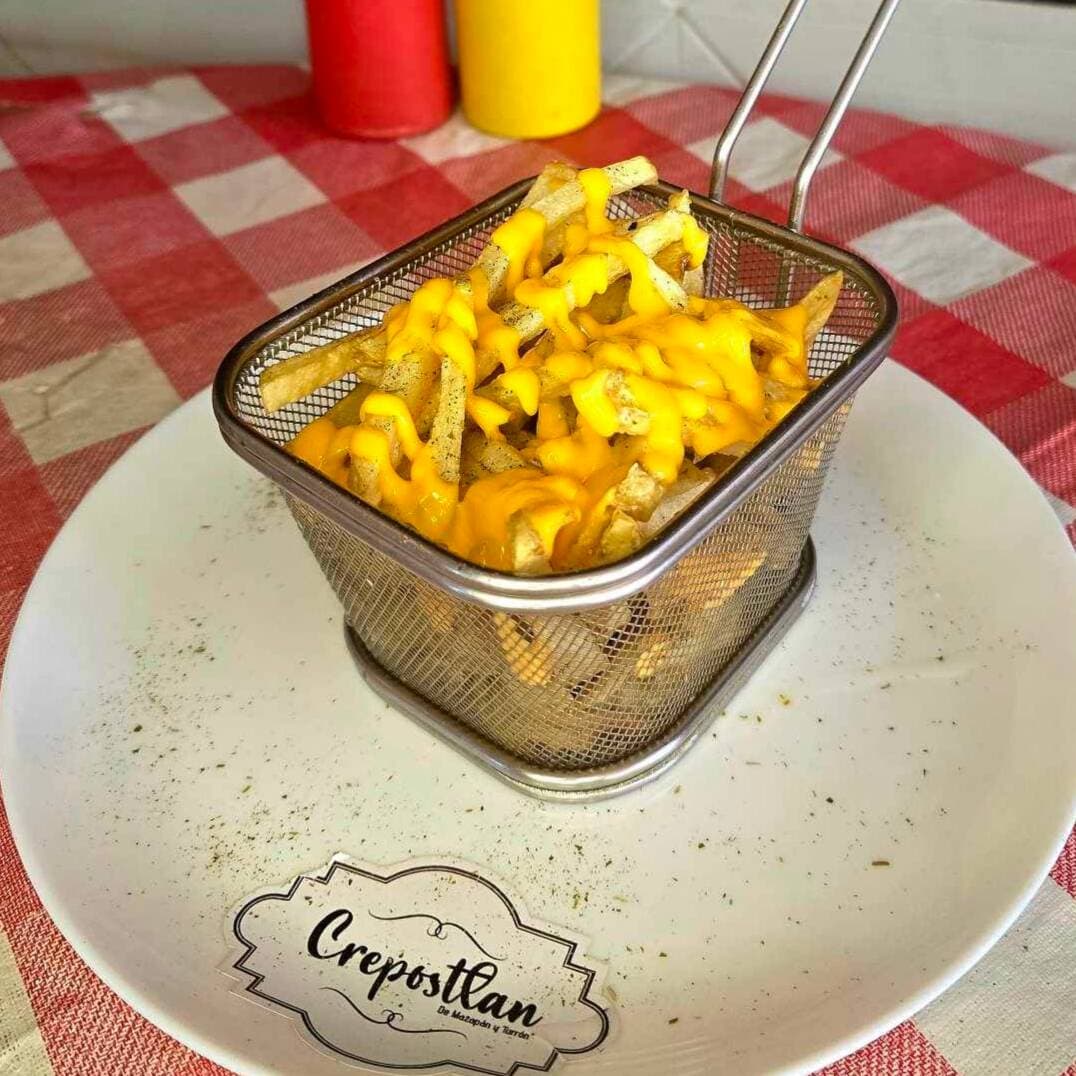 1/2 Orden de Papas Fritas Naturales.