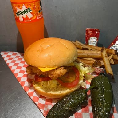 Combo burguer de pollo