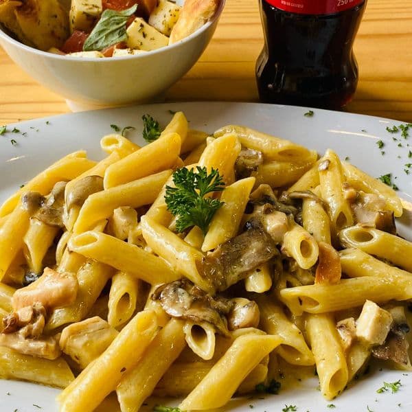 Combo-Pastas Alfredo + Coca Cola 250ml