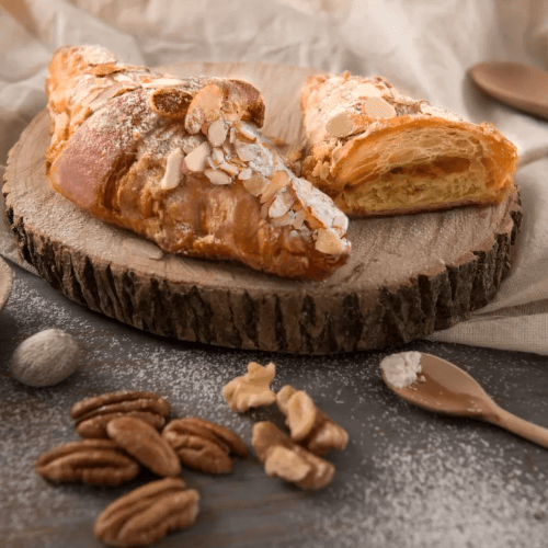 Croissant con Almendras