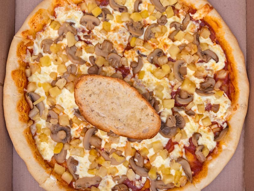 Cheesy Hot Pizza