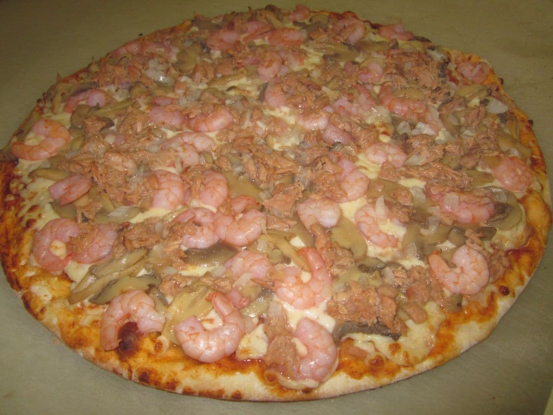 LOOK IS PIZZA  (DELTA)