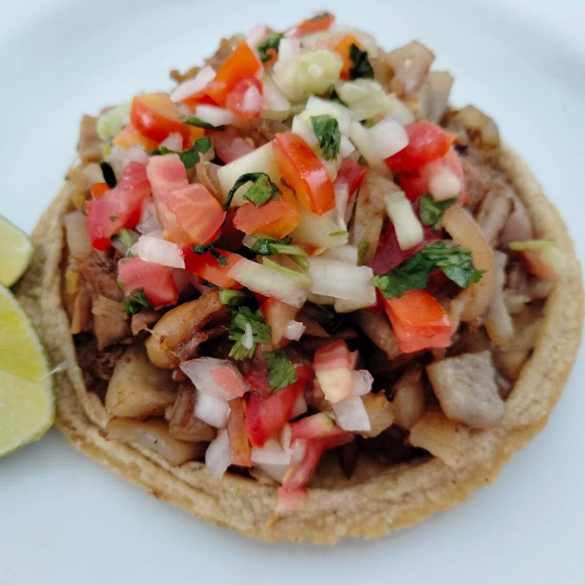 Sope de Carnitas