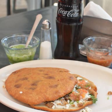 Gordita de Chicharron