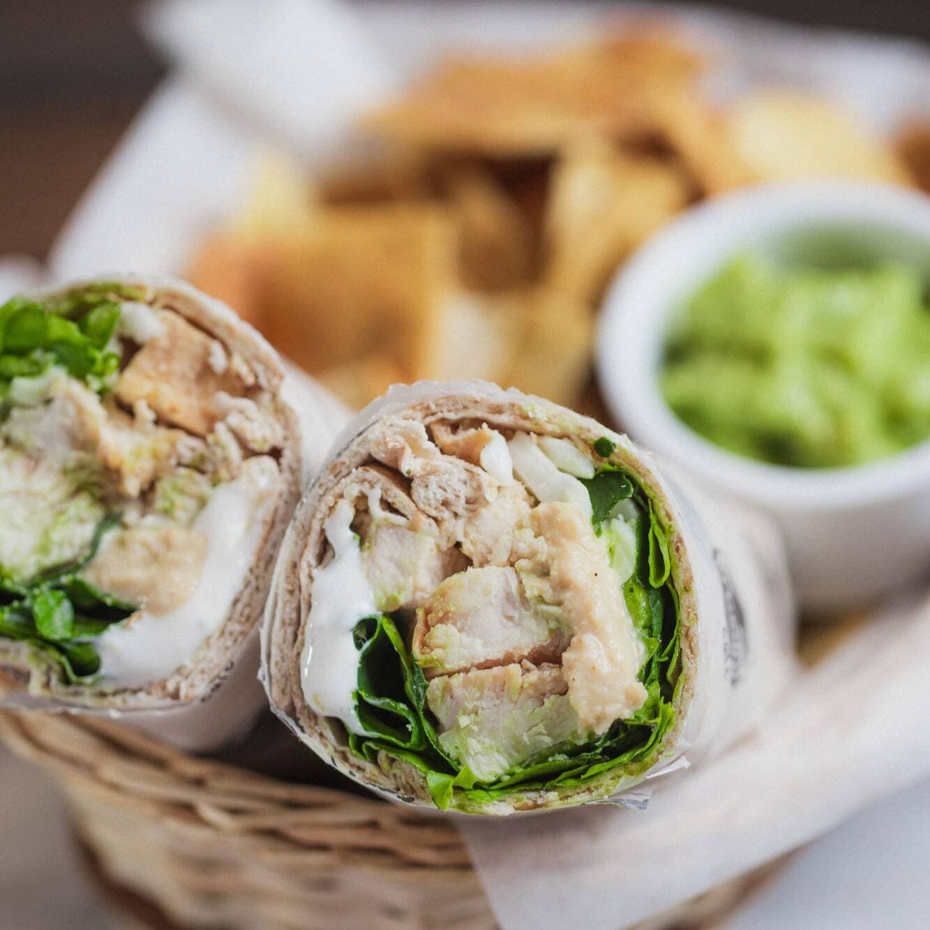 Enrollado Chicken Avocado