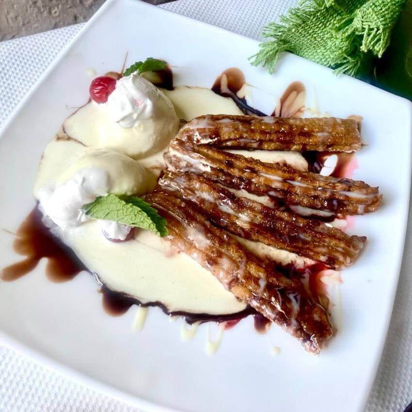 4 Churros