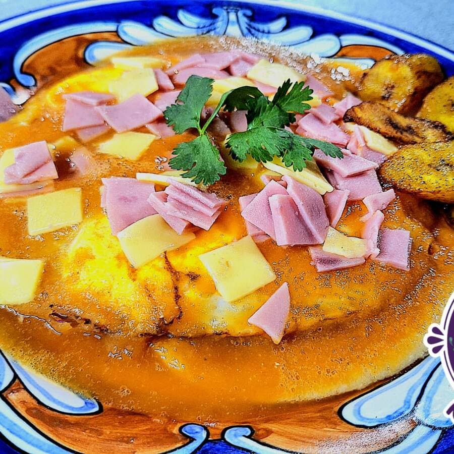 Huevos motuleños (3 pz)
