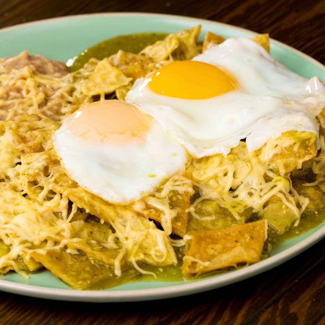 Chilaquiles con Huevo