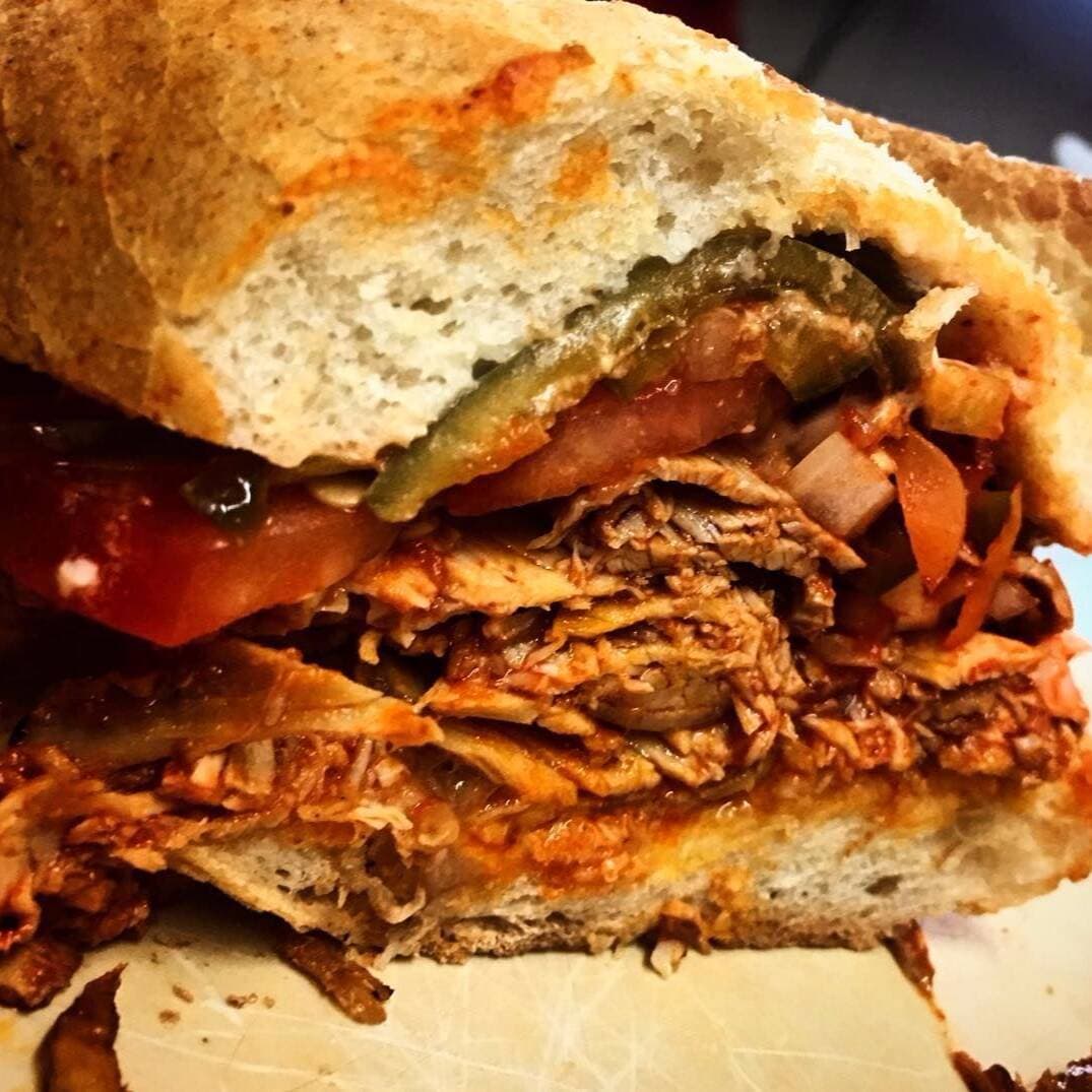 Delicioso Lonche de Pierna