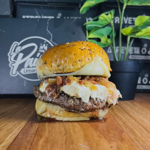HAMBURGUESA LA GOMELA