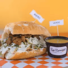 Combo-Torta de Chilaquil con Agua Fresca Horchata