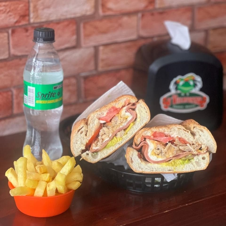 Cubana en combo  + papas a la francesa y bebida.