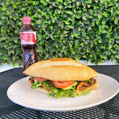 Torta de Pollo en Combo