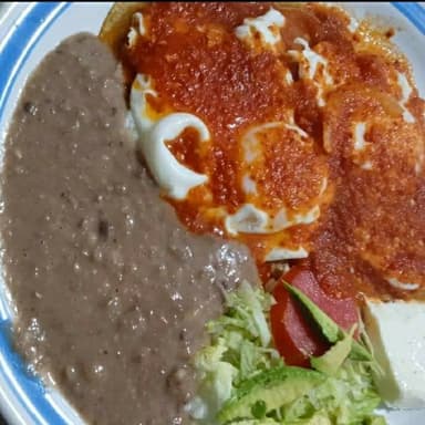 Huevos Rancheros (3 🥚)