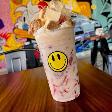 Fresas con Crema y Cheesecake