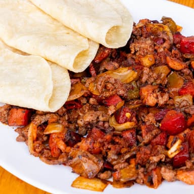 5 Tacos de Discada en Maíz