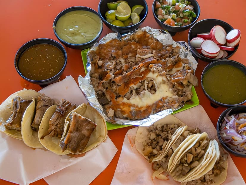 Aajuaa! Carnitas & Tacos