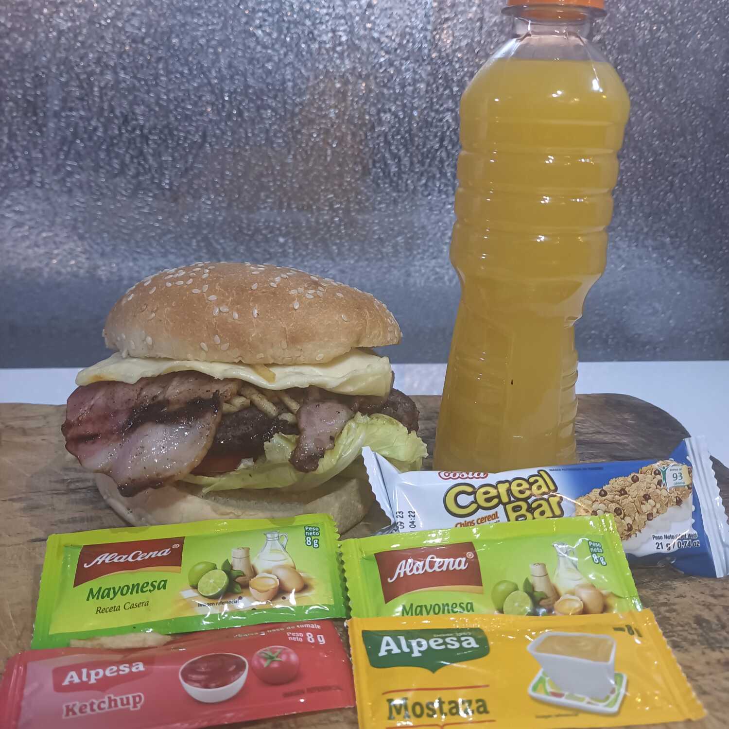 Burger con Queso y Tocino