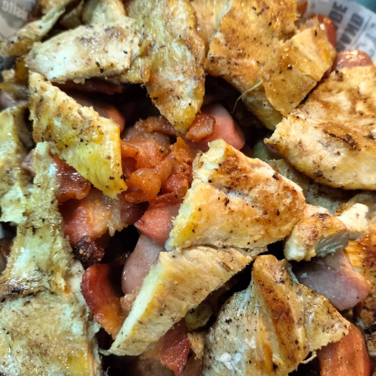 Salchi Pollo