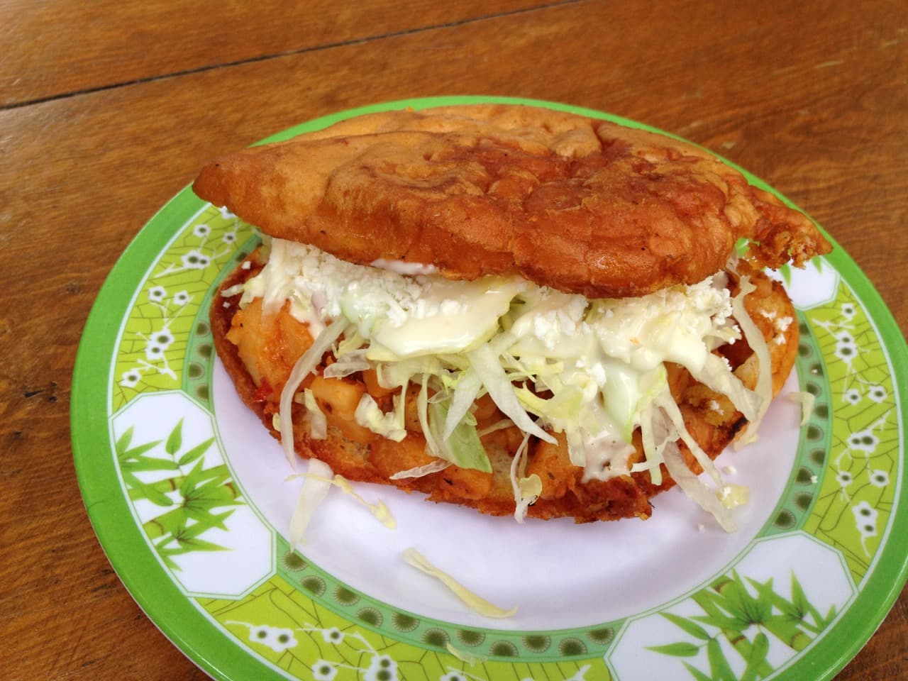 Pambazo con Guisado
