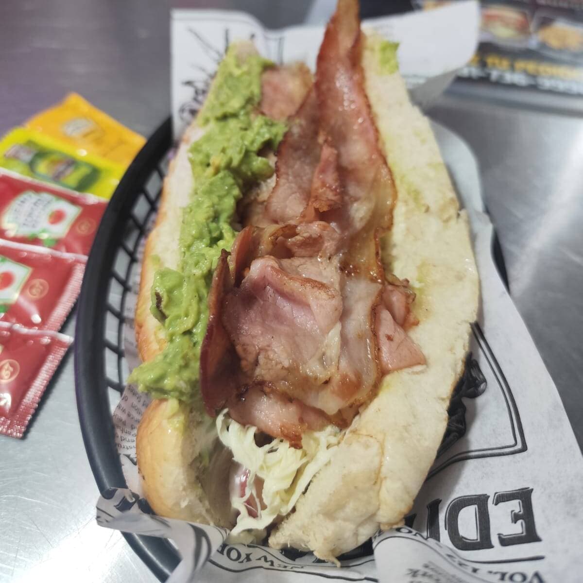Hot Dog Jumbo Mexicano